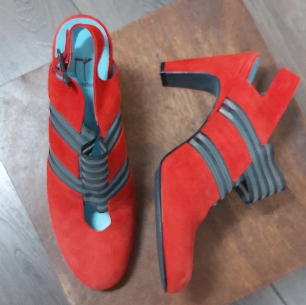 Thierry Rabotin Parma red slingback